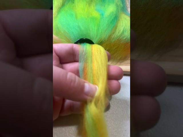 Blending colors together to make roving for spinning yarn #summernight #fiberarts