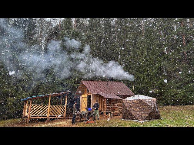 СНЕГОПАД НА МАЙСКИЕ ПРАЗДНИКИ! В ЛЕСНОЙ ИЗБУШКЕ- БАНЯ! ШАШЛЫК!