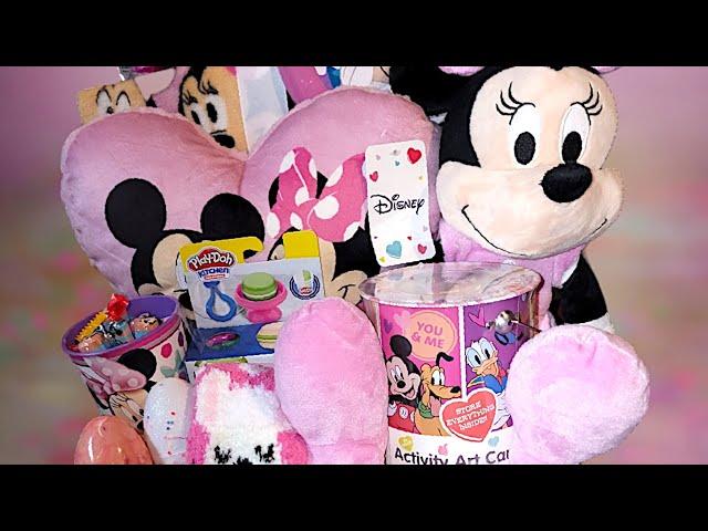 DivineCre8tions is live! Let's create a MINNIE MOUSE  Gift TOGETHER  and more baskets I NEED YOU!