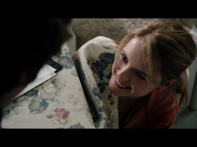 LIP AND KAREN GIVES BJ UNDER TABLE | SHAMELESS | - | S1E1 |