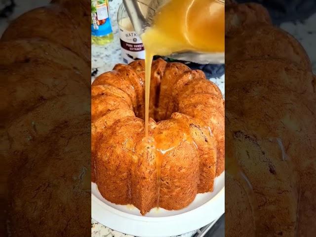 Banana Pecan Pound cake is officially my favorite #cake  #poundcake #banana #homemade #homebaker