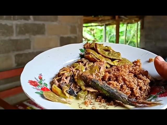 makanan sederhana,nasi tiwul sayur jantung pisang,makanan desa istimewa