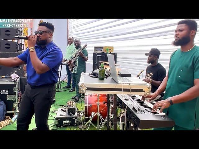 BEST GHANAIAN LIVE BAND JAM SESSION||EMMA ON BASS||GOOD SOUNDS||smooth Groove