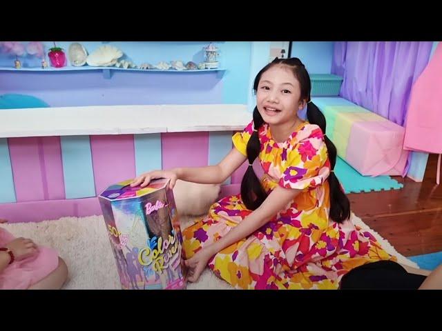 Bug's Color Reveal with Barbie! | Little Big Toys