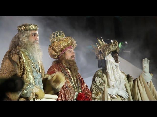 Madrid three kings parade - Cabalgata de los Reyes Magos Madrid Spain tourism - Spanish travel video