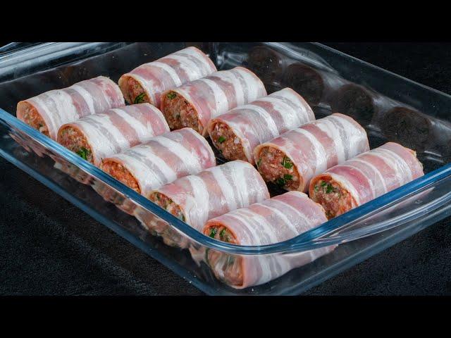 Fine rolls made of bacon with minced meat - super juicy!