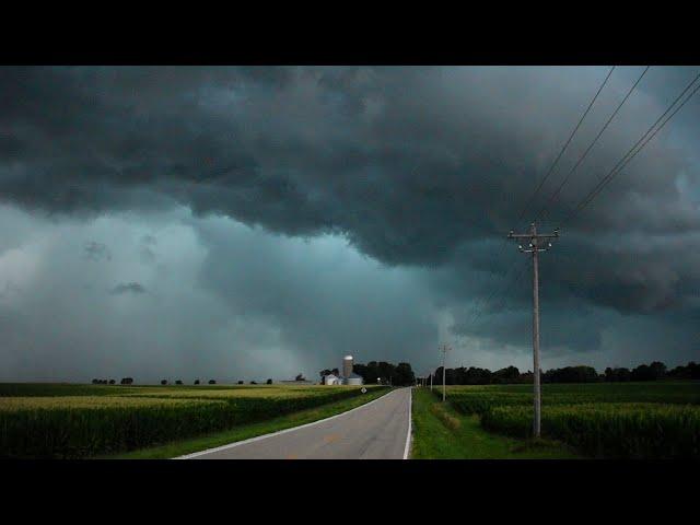 Severe Thunderstorms in Northern Illinois - Epic Structure, High Winds, Heavy Rains - 7/14/23