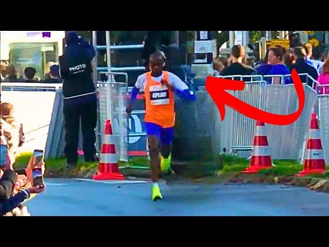 Jacob Kiplimo 15KM WORLD RECORD (Unbelievable)