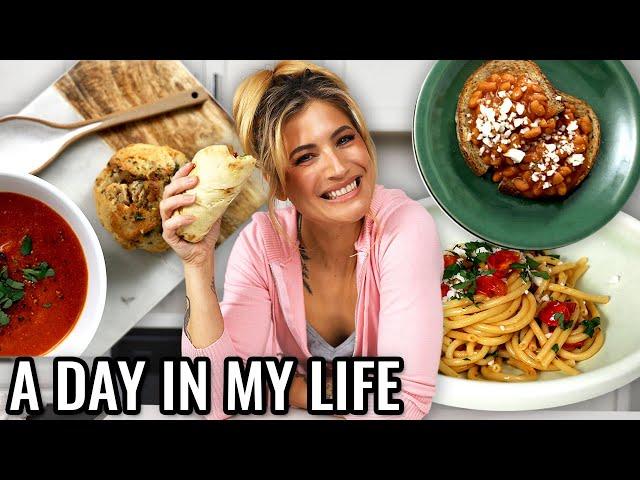 What I Eat in a Day As A Single Person (Vegan Recipes for One!)