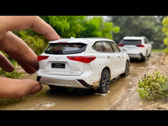 Mini Toyota Highlander SUV | Off roading | Diecast Model Car Unboxing