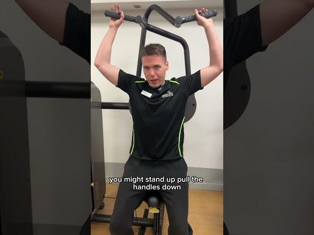 Vertical Traction Machine by TechnoGym
