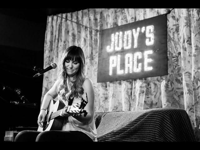 Dana Hassall - Spinning Wheels | Live @ Judy's Place