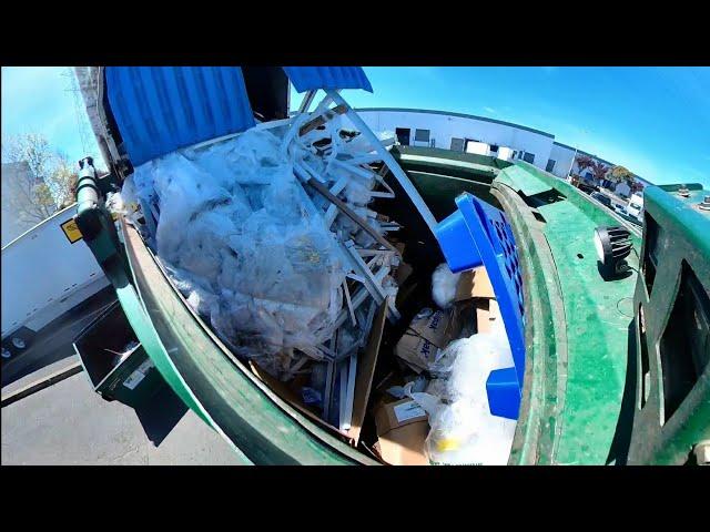 Waste Management Autocar/Heil Freedom half pack garbage truck dumping bins 37