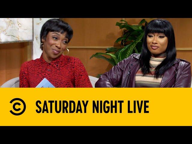 Girl Talk | SNL S48 | Comedy Central Asia