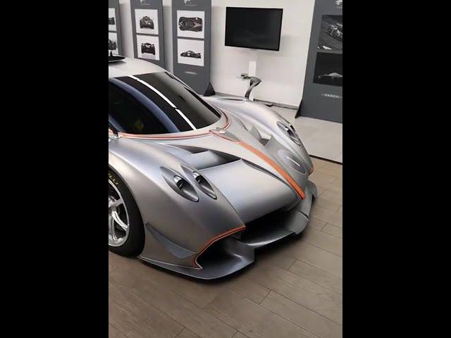 Pagani Huayra R: 6.0-liter V-12 engines || 838-hp