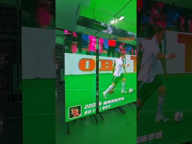 Easy like this, connecting and dividing seamless LED posters. #ledposter  #ledscreen #yuchip #poster