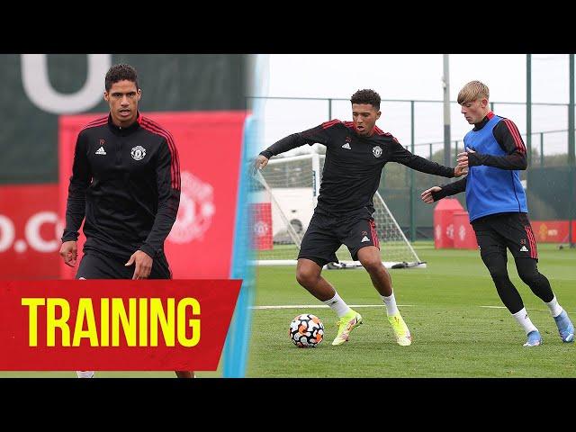 Raphael Varane trains at Carrington for the first time | Manchester United