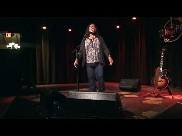 Ruthie Foster - Don't You Mind People Grinnin' In Your Face (Son House)