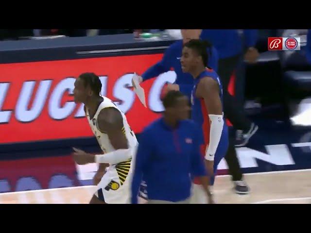 Bennedict Mathurin talks TRASH to Jaden Ivey after the layup!