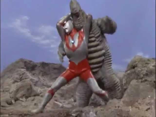 Ultraman vs Red King