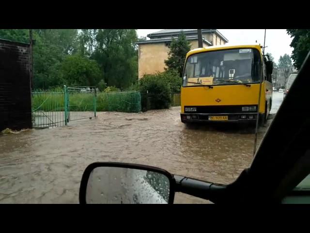 Борислав плаває :) вул.Шкільна