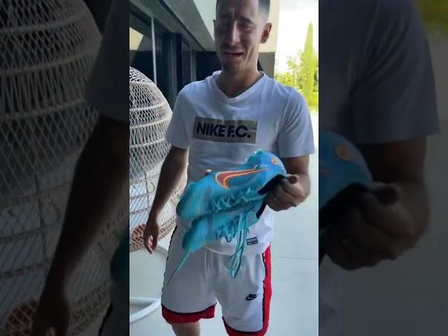 Hazard really doesn’t want to give his boots away 