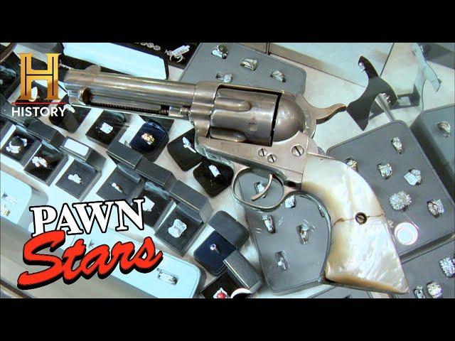 Pawn Stars: "BAD-ASS" WILD WEST GUN SELLS FOR $3,000! (Season 4)