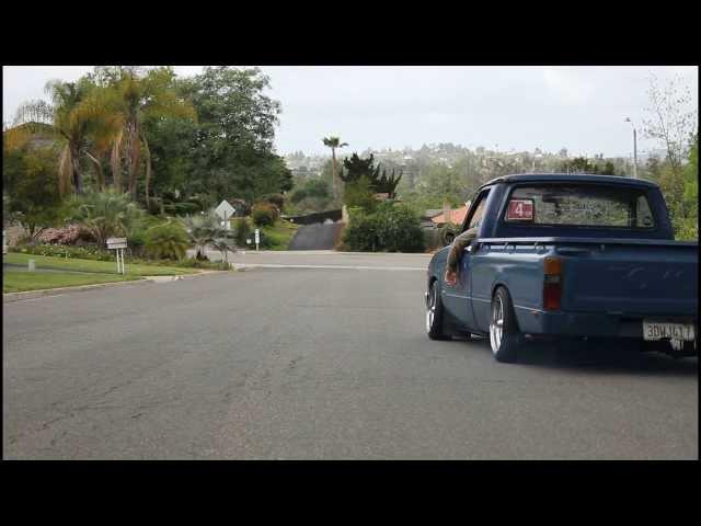 Slammed 79' Toyota Hilux Mini Truck