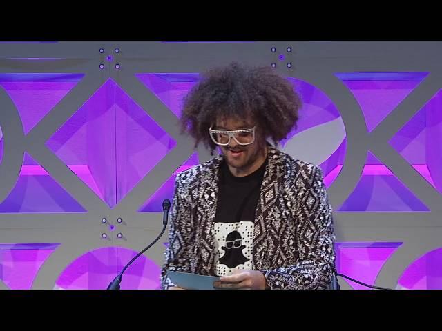 Bill Wurtz accepts the Shorty Award for Best in Weird