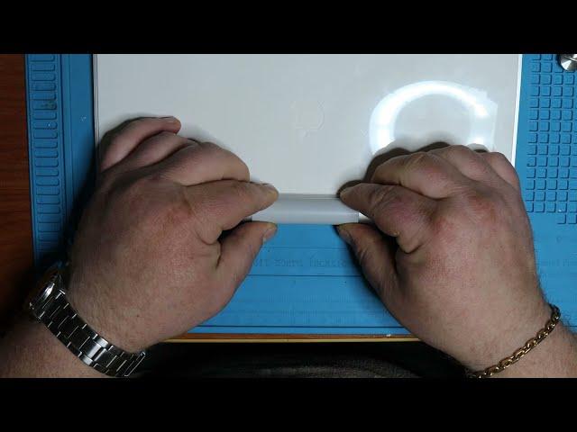 Apple Wireless Keyboard remove stuck battery