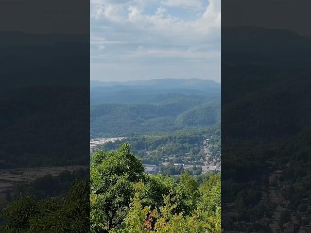 Beautiful Mountains & Flag Rock! #country #nature #dayhike #usa #america