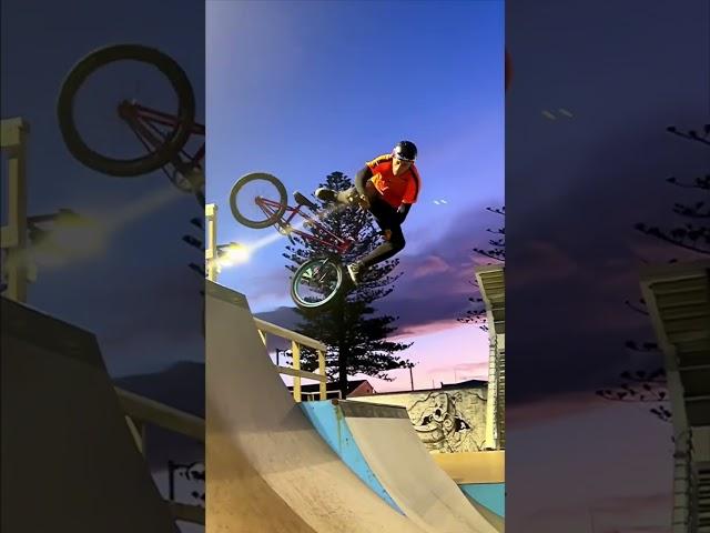 Lulu Bejot | Downside Tailwhip #bmx #shorts