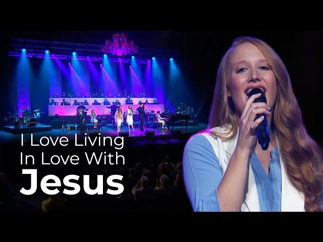 I Love Living In Love With Jesus | The Collingsworth Family | Official Performance Video