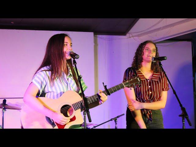 Lennon & Maisy - A Life That’s Good (cover by Faith Alexa & Bella Grace)