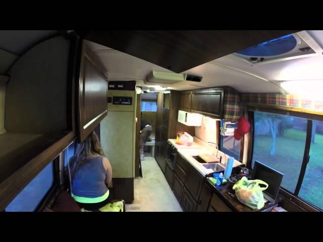 GMC Motorhome Gets A Good Cleaning, and Switch Out Mattresses