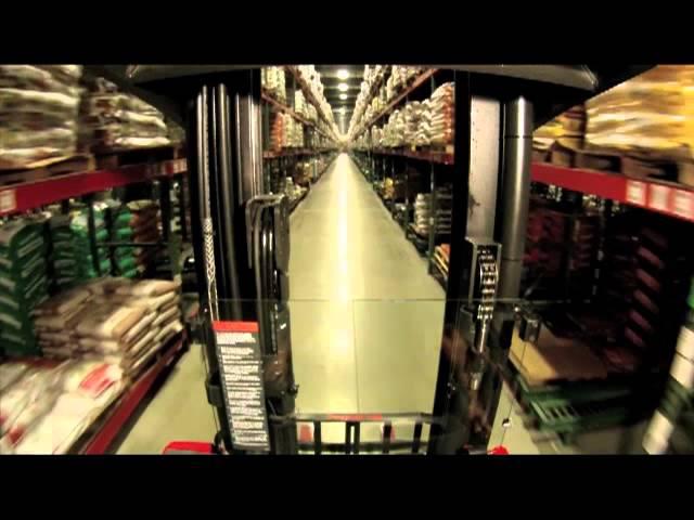 Forklift Mast | Visibility | Raymond Corporation's Open View Mast