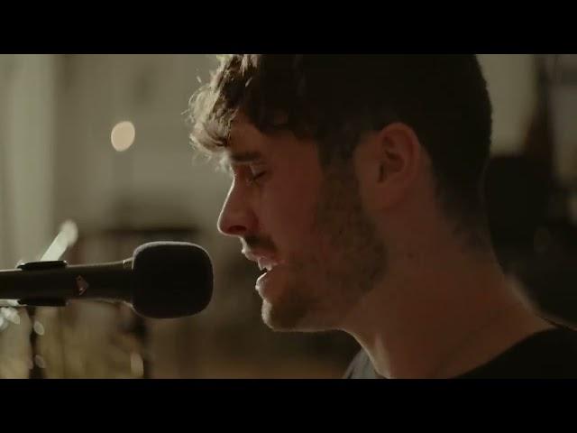 Ethan Hodges - Slipping Through My Fingers (Stripped) [Live Video]