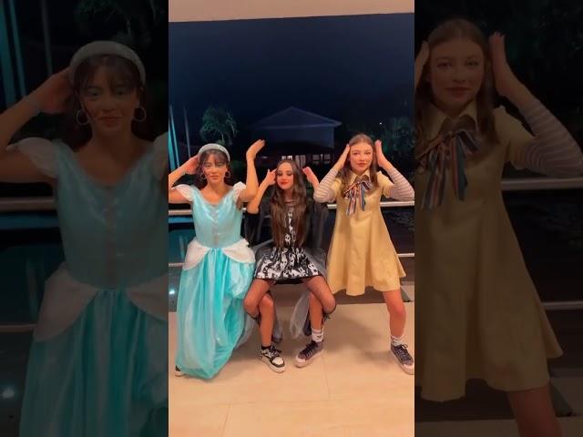 BELINHA, WANDINHA E MEGAN DANCINHA DA MACARENA NO HALLOWEEN!