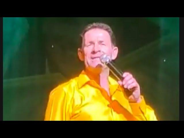The #bussessions 1857 / Ray Dolan from Mullingar in Mullingar is live #thisismylive