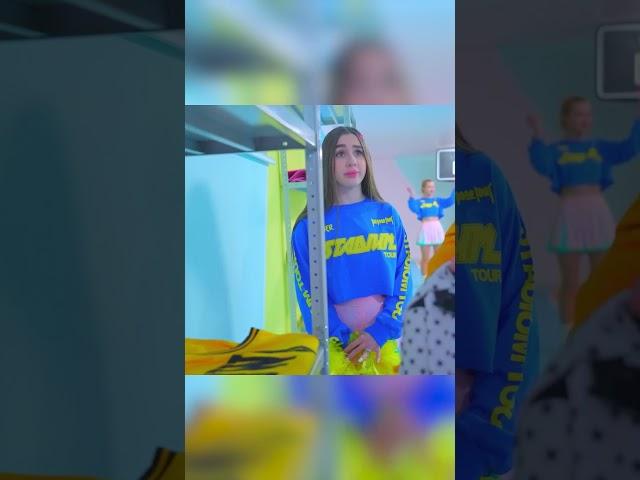 KOSZYKARZE OPUSZCZAJĄ SZKOŁĘ  Dlaczego Diana i Smile się pokłócili? Problemy nastolatków #Shorts