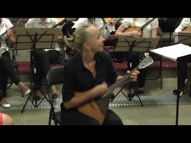 В.Городовская. Калинка, Н. Буханова (балалайка) / V. Gorodovskaya. «Kalinka»