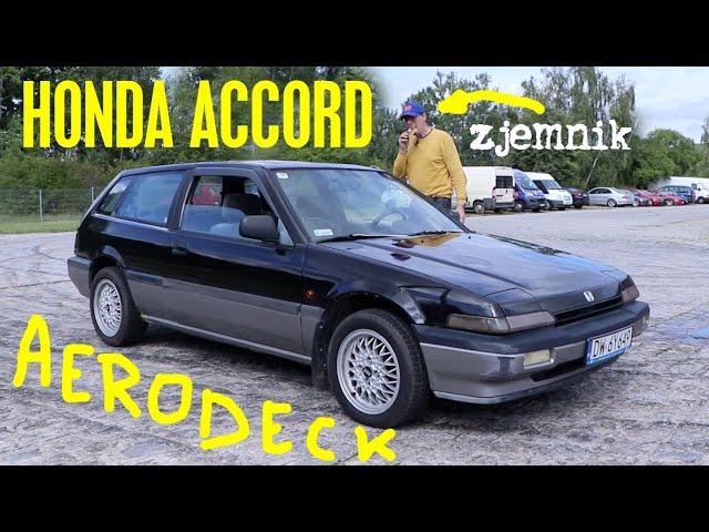 Złomnik: Honda Accord Aerodeck ma niesamowity środek