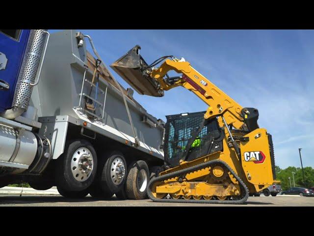 Overview of the Cat® 255 and 265 Compact Track Loaders