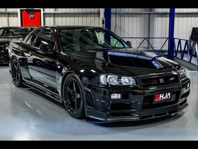 2001 Nissan Skyline R34 GT-R V-Spec II (HJA573)