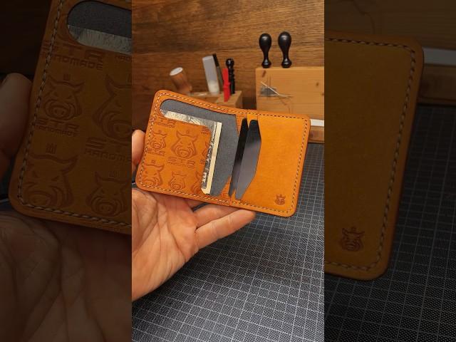 Making “Bramble” mini-wallet of #butteroleather & #puebloleather 