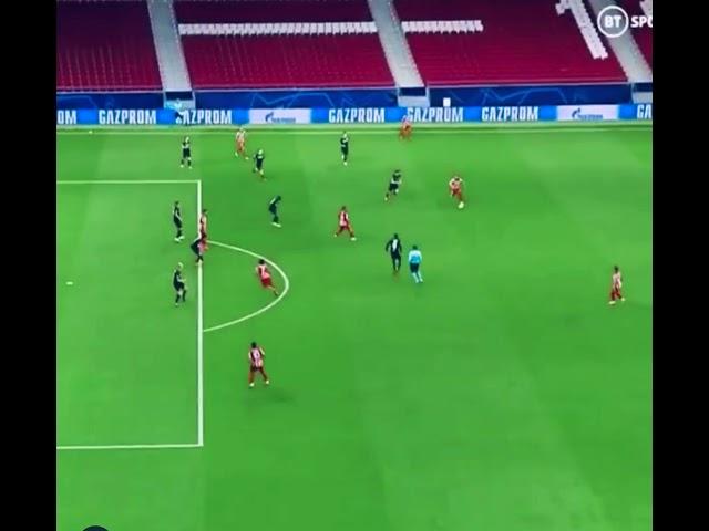 Joao felix Extremely unlucky overhead kick vs Salzburg 