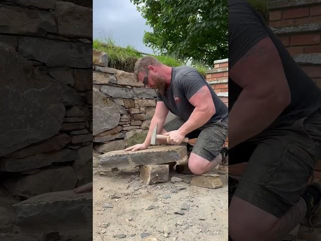 Building a stone wall #stonemasonry