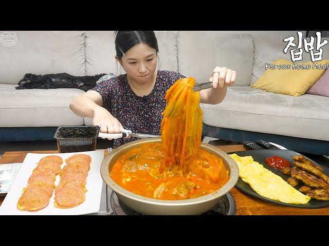 Real Mukbang:) The Most Comfort Korean Home Meal  Pork Kimchi Stew, Sausage, Tteokgalbi