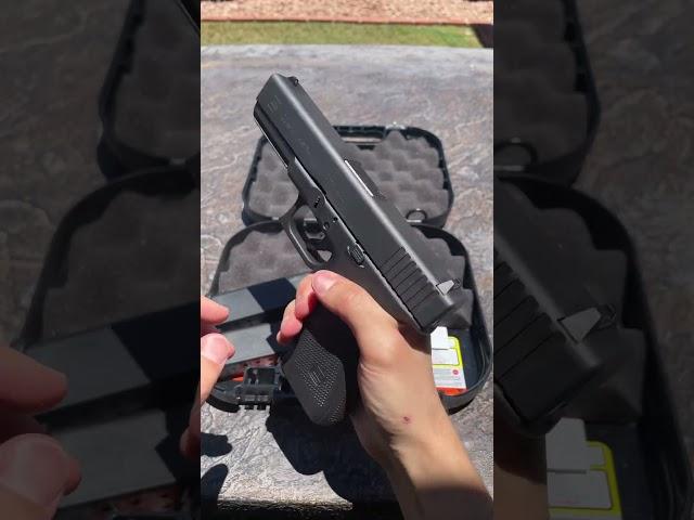 HUGE Glock - Quick Unboxing 
