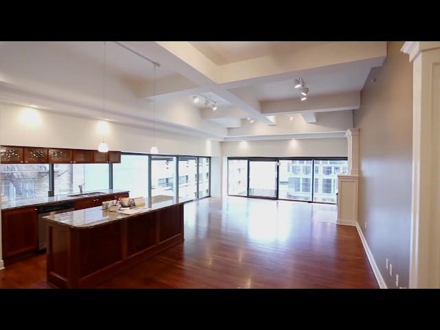 Kansas City Condo - Luxury Living in the Wallstreet Towers - 1101 Walnut Street #609